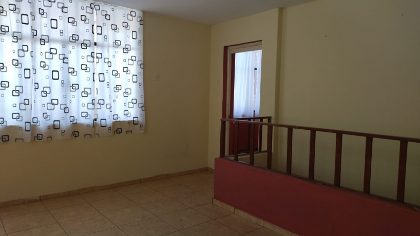 Jiron Tiahuanaco 1748, Zárate, 5 Bedrooms Bedrooms, ,Casa,En Venta,1129