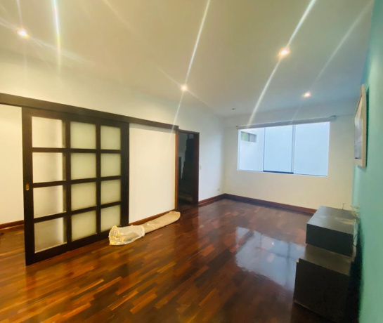 Calle Monte Mayor 182 Monte Mayor, santiago de surco, lima 15038, 6 Bedrooms Bedrooms, ,5 BathroomsBathrooms,Departamento,En Venta,Monte Mayor,3,1221