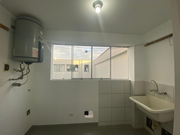 Santiago de Surco, 3 Bedrooms Bedrooms, ,2 BathroomsBathrooms,Departamento,En Alquiler,1298