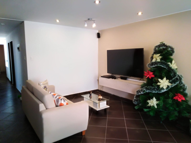 Santa Patricia La Molina, 6 Bedrooms Bedrooms, ,3 BathroomsBathrooms,Departamento,En Venta,1301